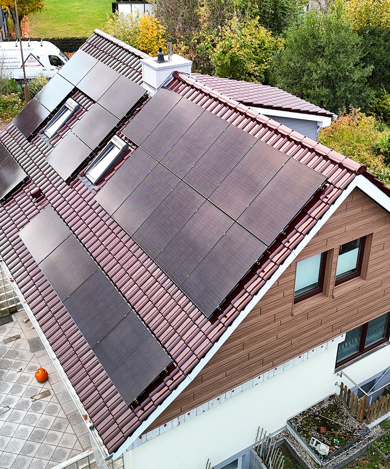 Zimmerei Kaltenkirchen - Photovoktaikanlage auf Schrägdach